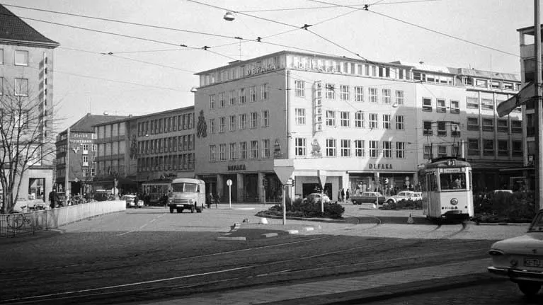 Wartungs- und Abstellhalle